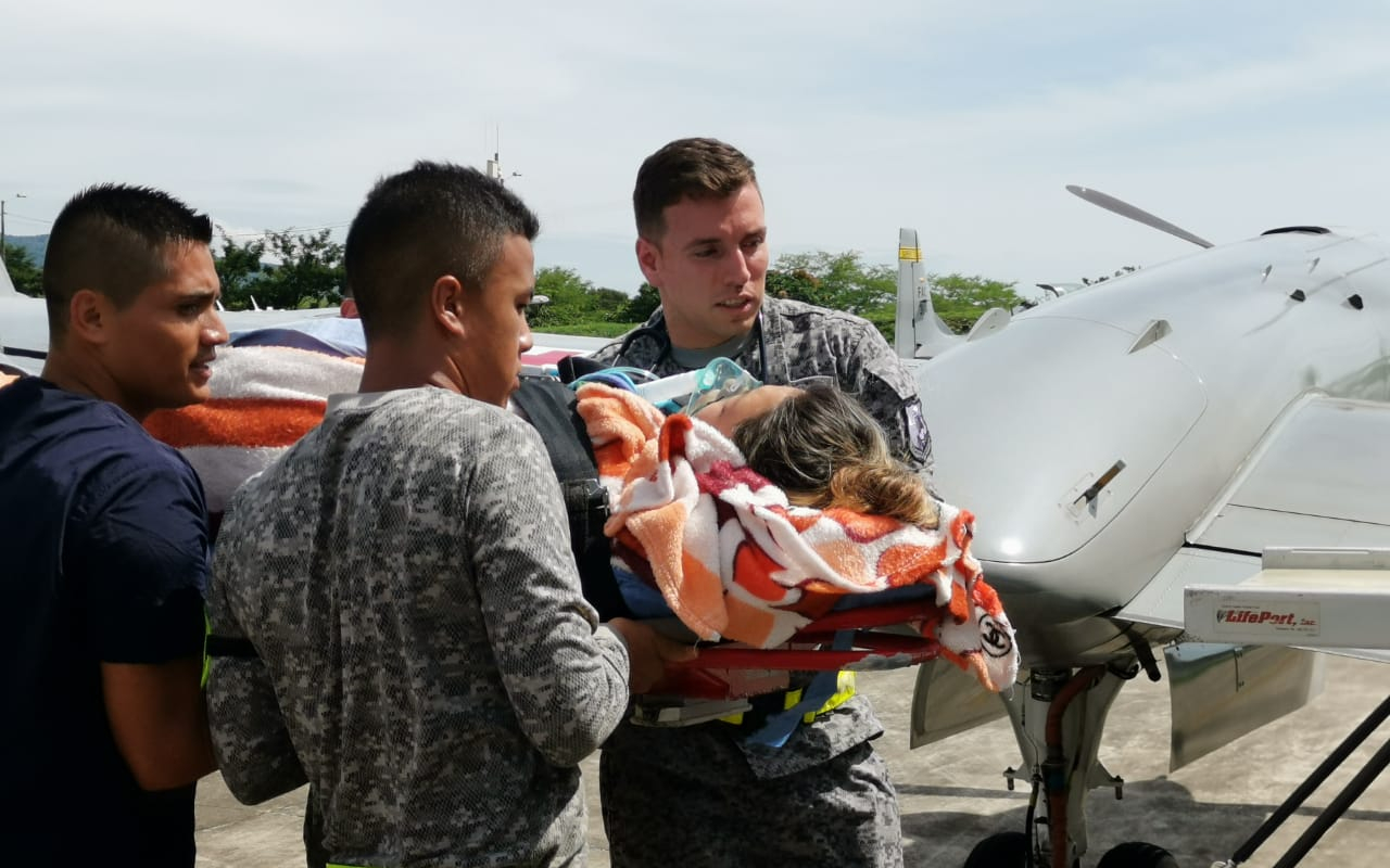 Mujer en delicado estado de salud fue trasladada por la Fuerza Aérea de Yopal a Bogotá