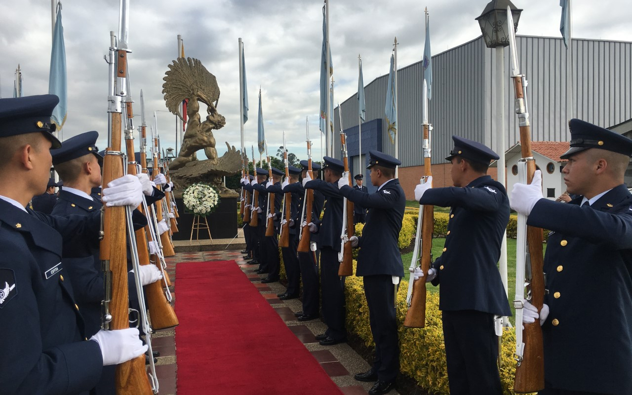Fuerza Aérea Colombiana conmemora el Día Nacional de los Derechos Humanos en Madrid Cundinamarca