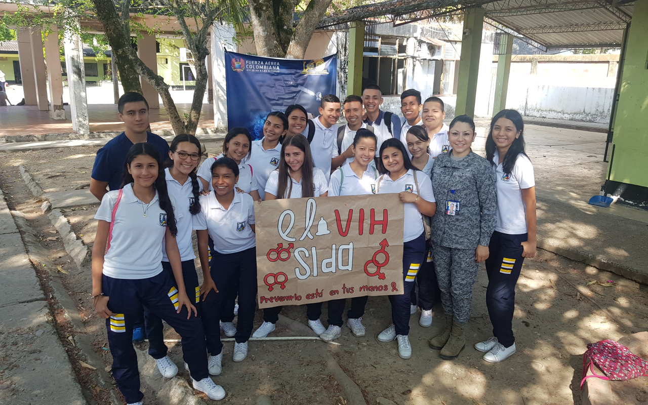 El CACOM 1 acompañó a los estudiantes de Puerto Salgar en la Semana de la Salud