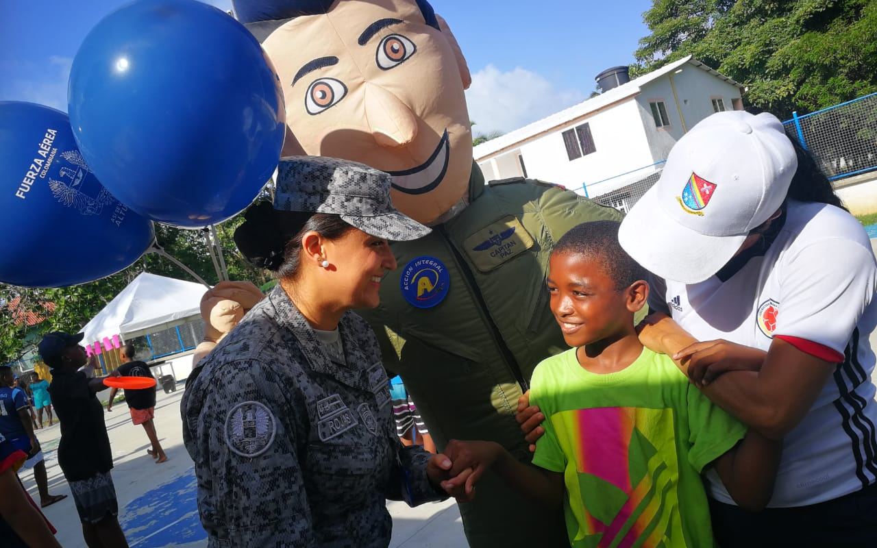 El Deporte Social Comunitario se vive con la Fuerza Aérea Colombiana