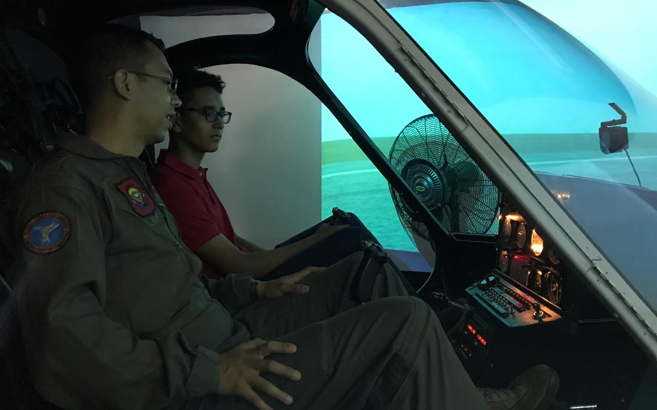 La Fuerza Aérea Colombiana participó en la Feria Expohuila 2019.