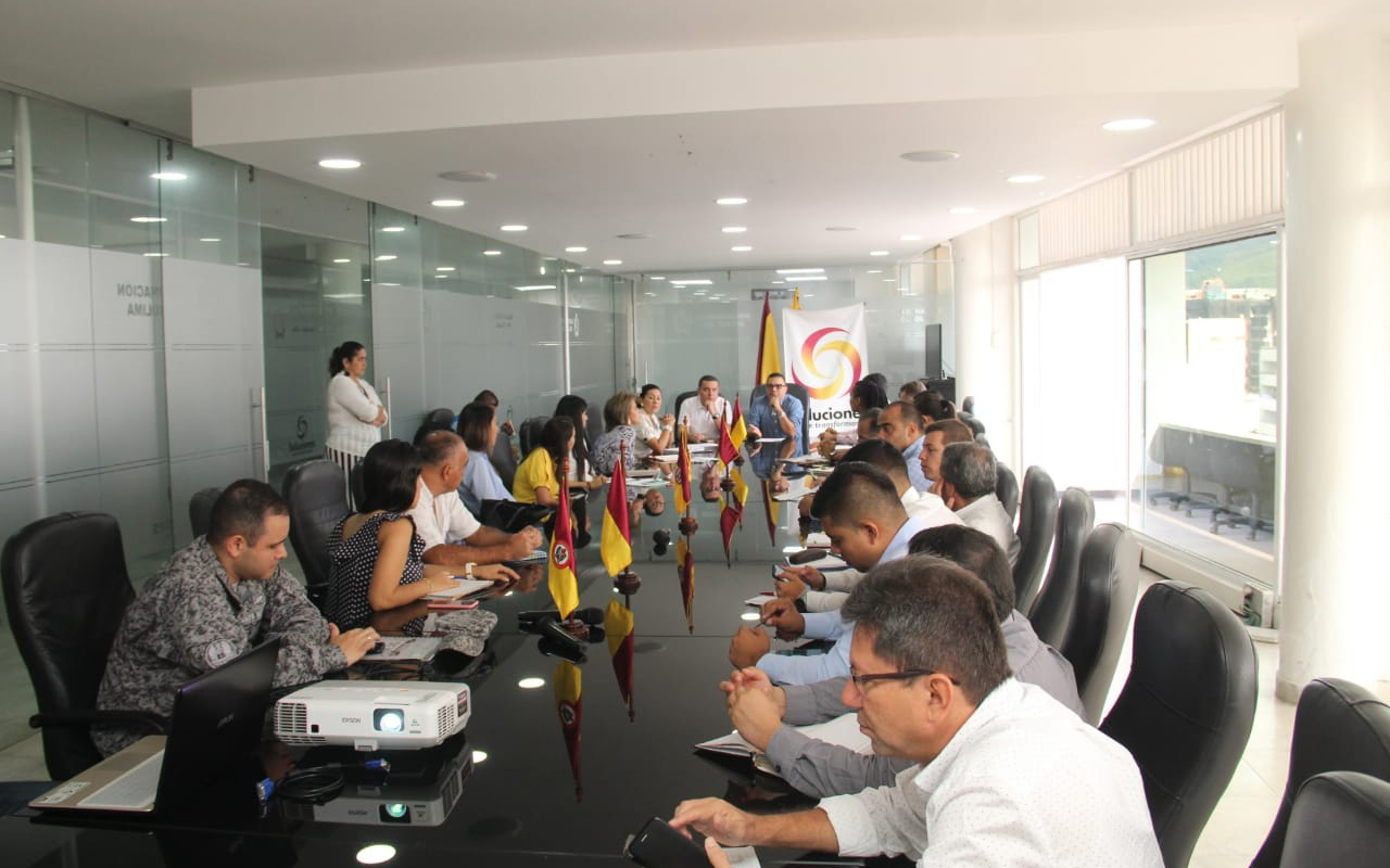 Reunión de consolidación para la campaña “mi vereda modelo” en el  municipio de Rio Blanco, vereda las Juntas.