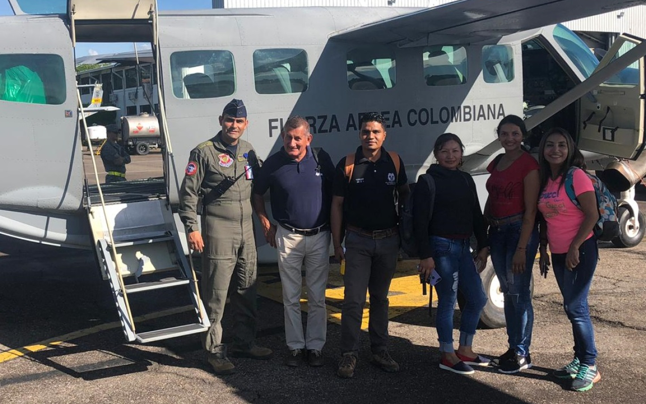 Fuerza aérea colombiana comprometida con la democracia en los departamentos de Arauca y Casanare.