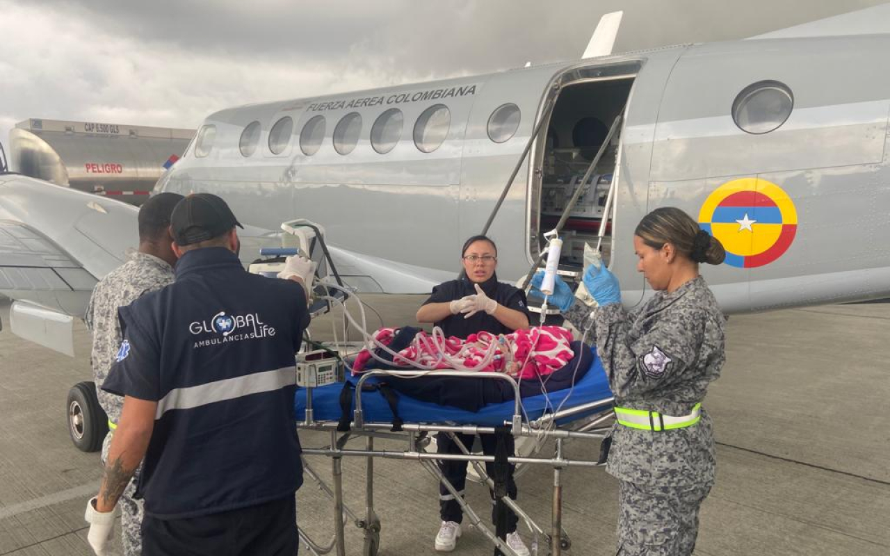 Oportuno traslado  aeromédico permitió salvar la vida de una bebé en Montería 
