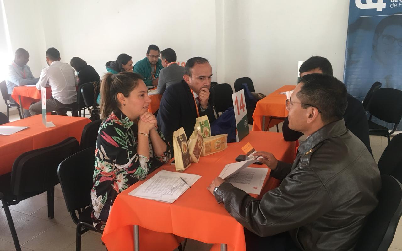 Exitosa rueda de emprendimiento en Madrid Cundinamarca