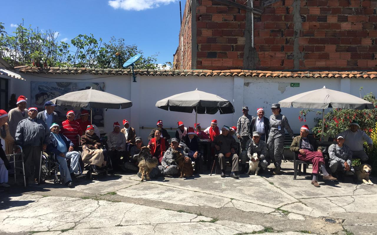 Sonrisas en esta navidad para personas de la tercera edad