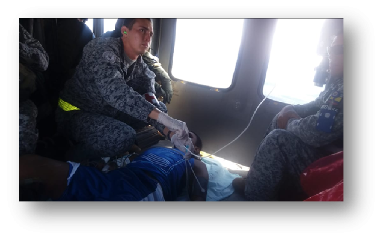 Desde Vigía del Fuerte fue trasladado en helicóptero un hombre en delicado estado de salud