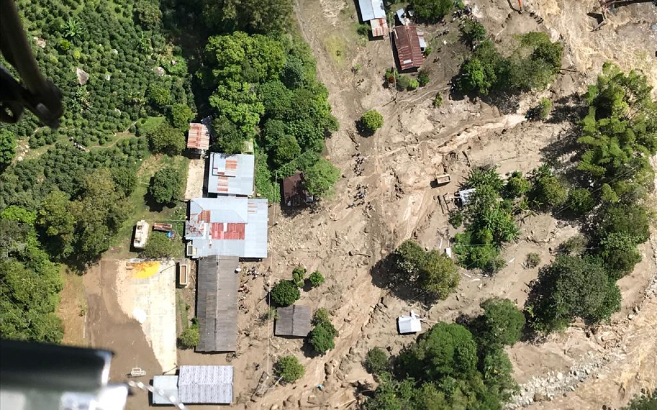 Fuerza Aérea Colombiana sobrevuela el corregimiento Las Hermosas donde se presentó desastre natural 