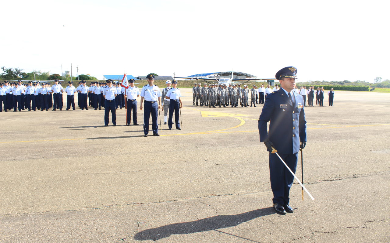 El coronel Édgar Alexander Salamanca recibe el comando del Grupo Aéreo del Casanare