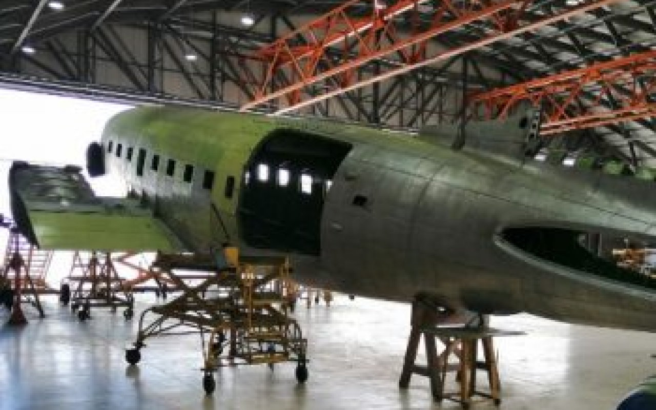 CAMAN realiza Inspección Mayor de 2000 horas a la aeronave AC-47 Fantasma