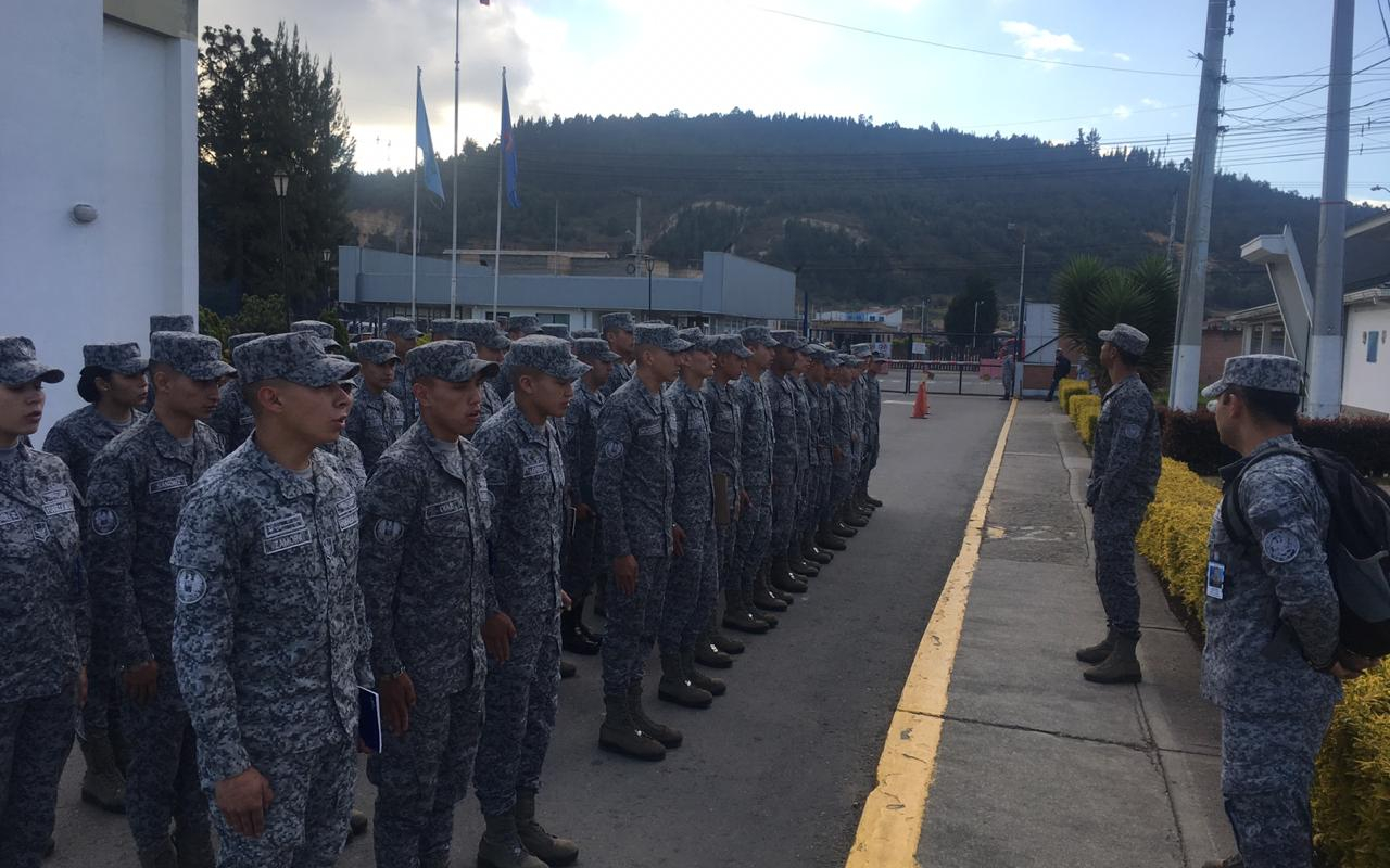 Nuevos Aerotécnicos de la Fuerza Aérea Colombiana inician capacitaciones en el CAMAN