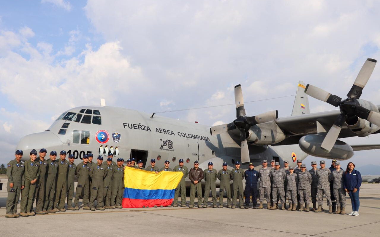 Llenos de Orgullo regresan del Continente Blanco  