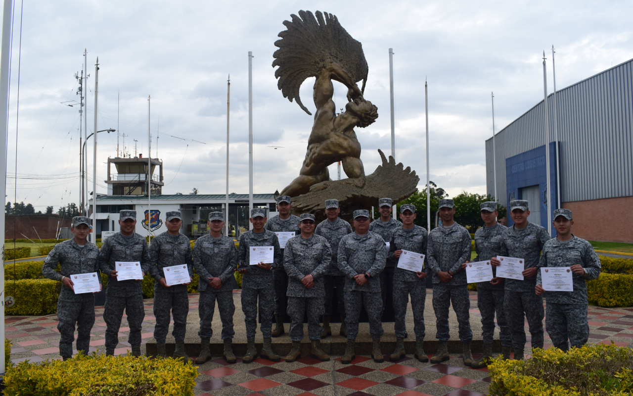 Clausura Curso de Electrónica en CAMAN  