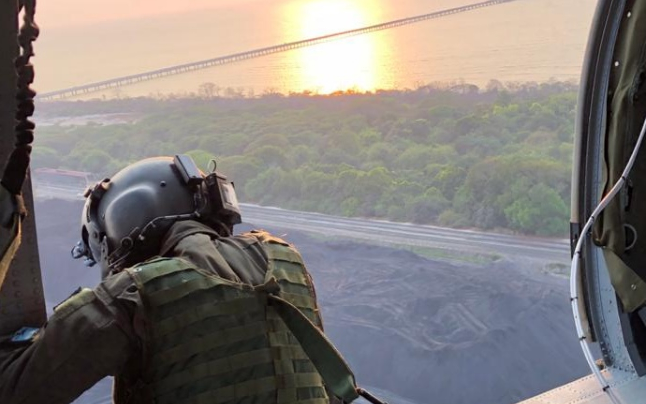Apoyo de su Fuerza Aérea llegó a la Sierra Nevada de Santa Marta para contribuir en la extinción de incendios