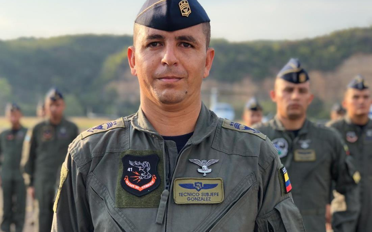 Reconocimiento a los que con honor y heroísmo entregan su vida por salvar la de los demás.