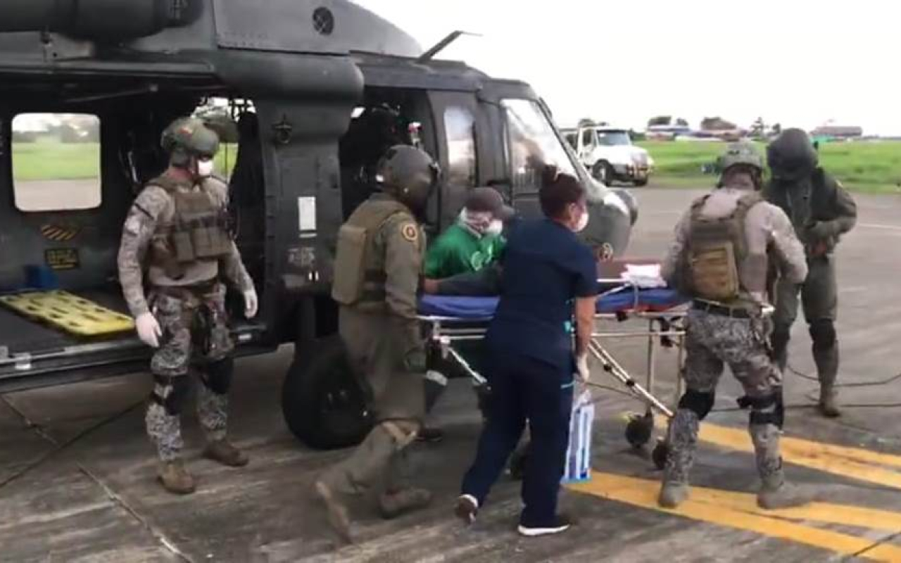 Helicóptero Ángel realiza evacuación aeromédica en Roberto Payán