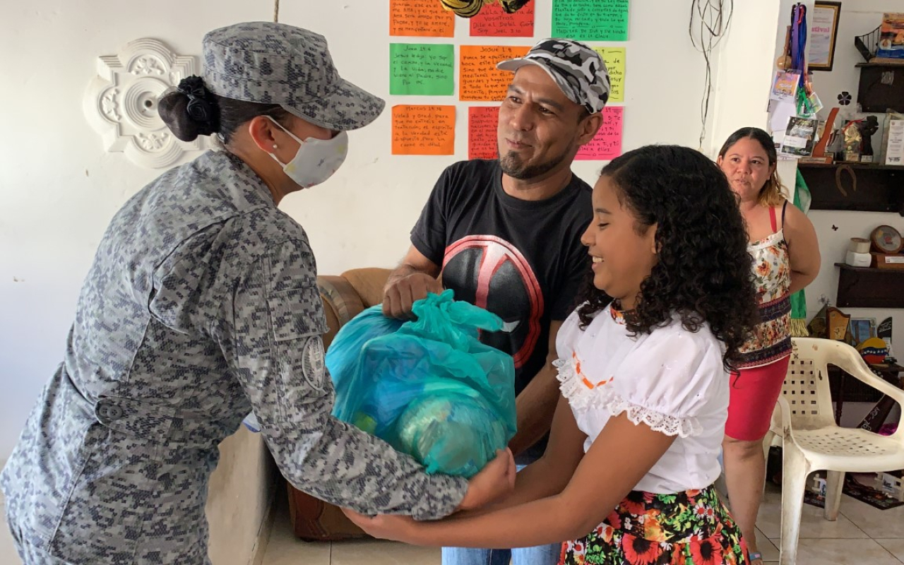 Su Fuerza Aérea apoya a familias en Yopal