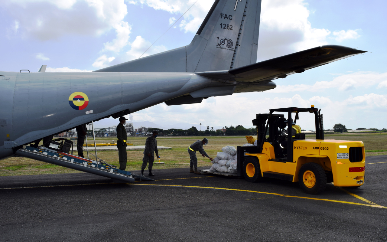 Fuerza Aérea despliega sus alas en apoyo a la población civil