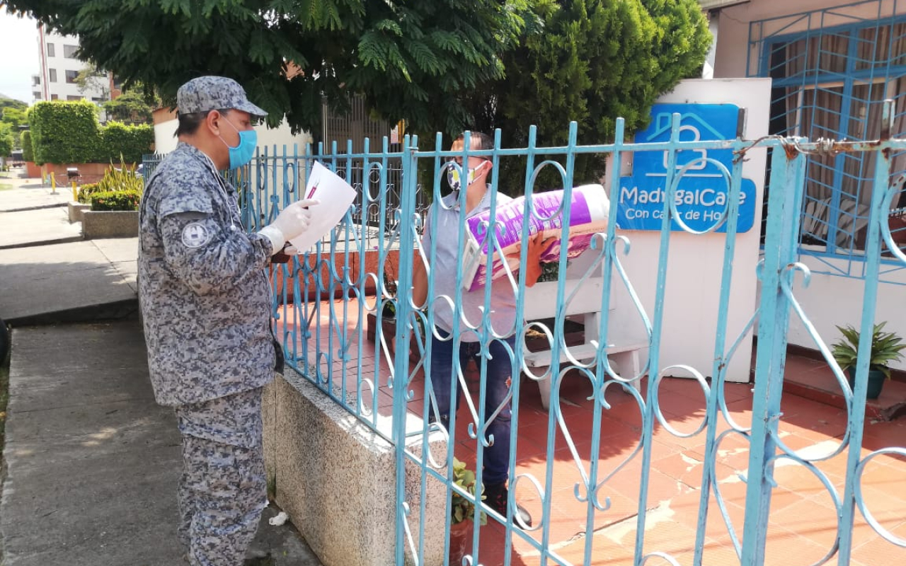 Fundaciones para la protección del adulto mayor en Cali reciben una mano amiga