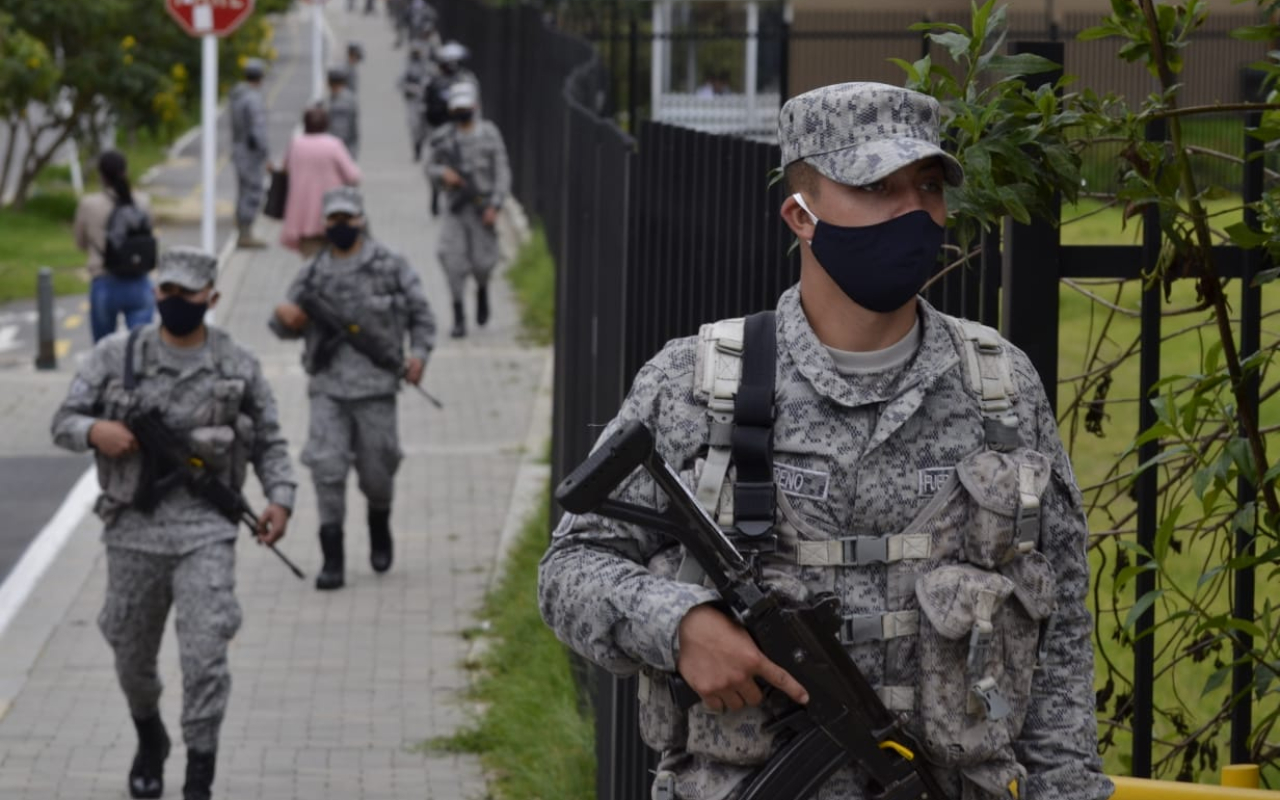 El Comando Aéreo de Mantenimiento realiza patrulla masiva en Madrid Cundinamarca