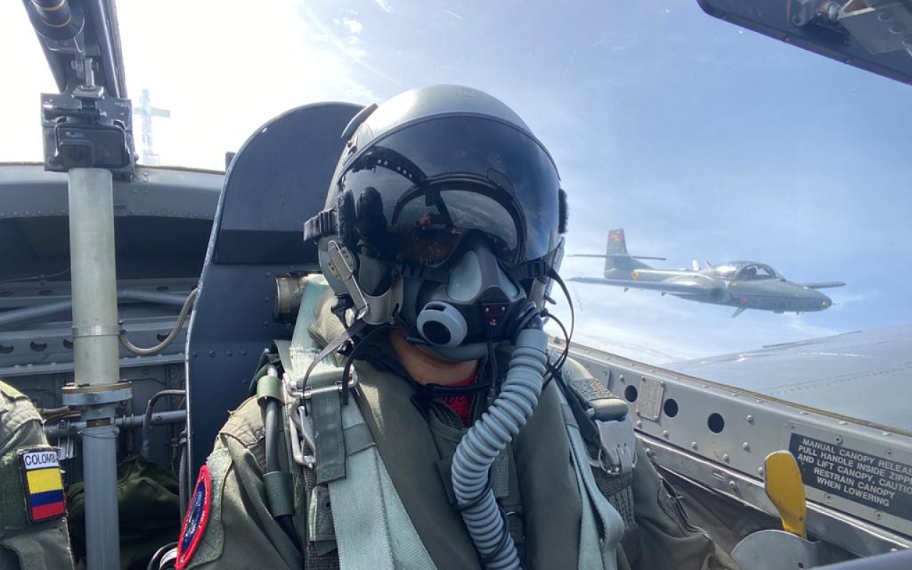 “Con orgullo recibí mis Alas de Piloto Militar con el grado de Alférez”