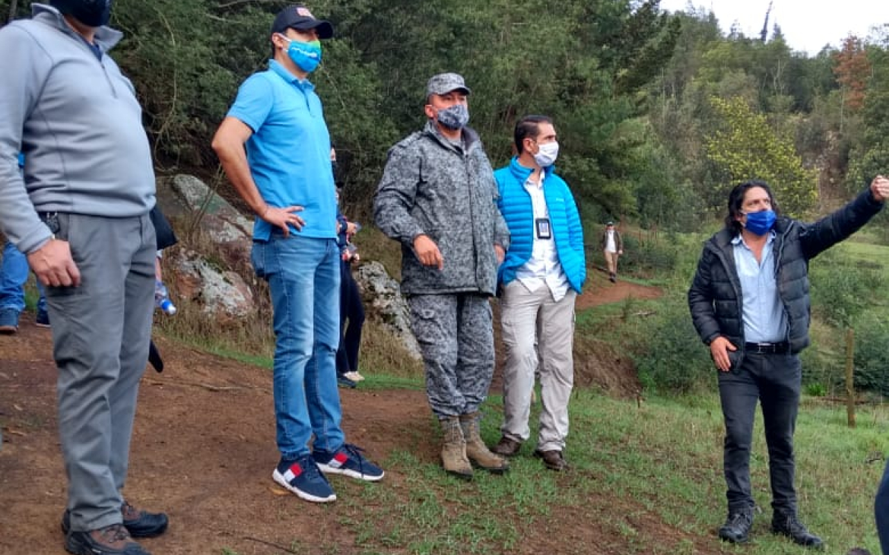 Fuerza Aérea, Alcaldía de Madrid, Ejército y Policia recorren el Cerro Casablanca en Madrid