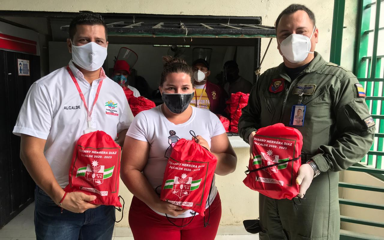 300 kits escolares fueron entregados en el municipio  Flandes, Tolima.