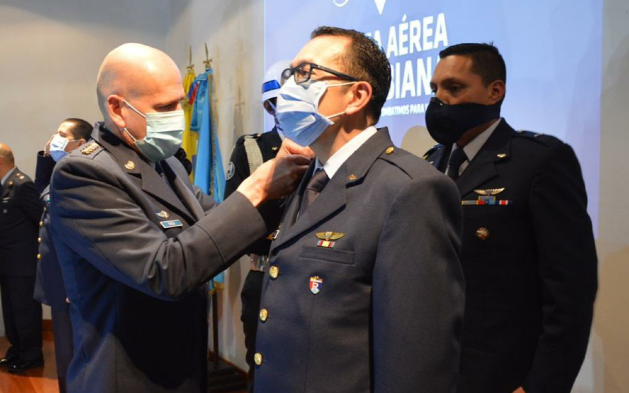 Comandante de la Fuerza Aérea presidió ascenso de Oficiales Profesionales de la Reserva, en CATAM