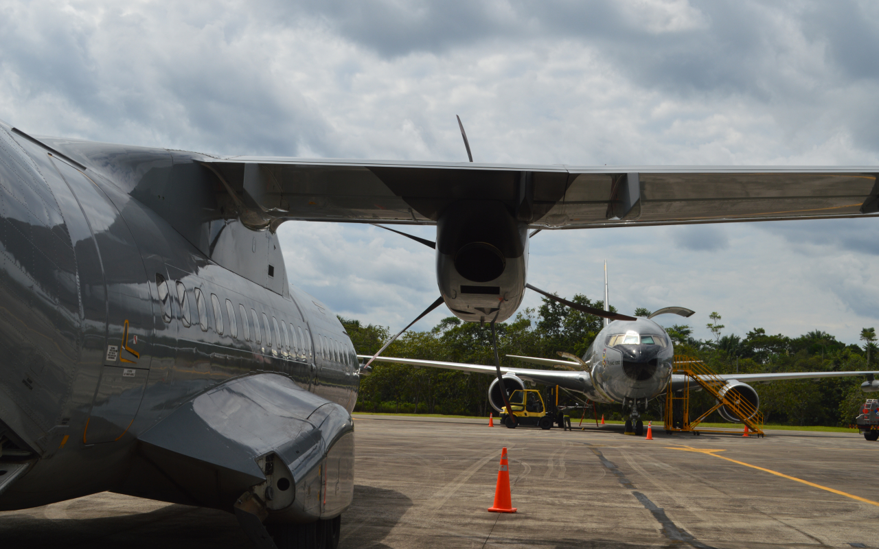 En el Día Mundial de la Asistencia Humanitaria, su Fuerza Aérea reafirma el compromiso con los colombianos presentes en la Amazonía 