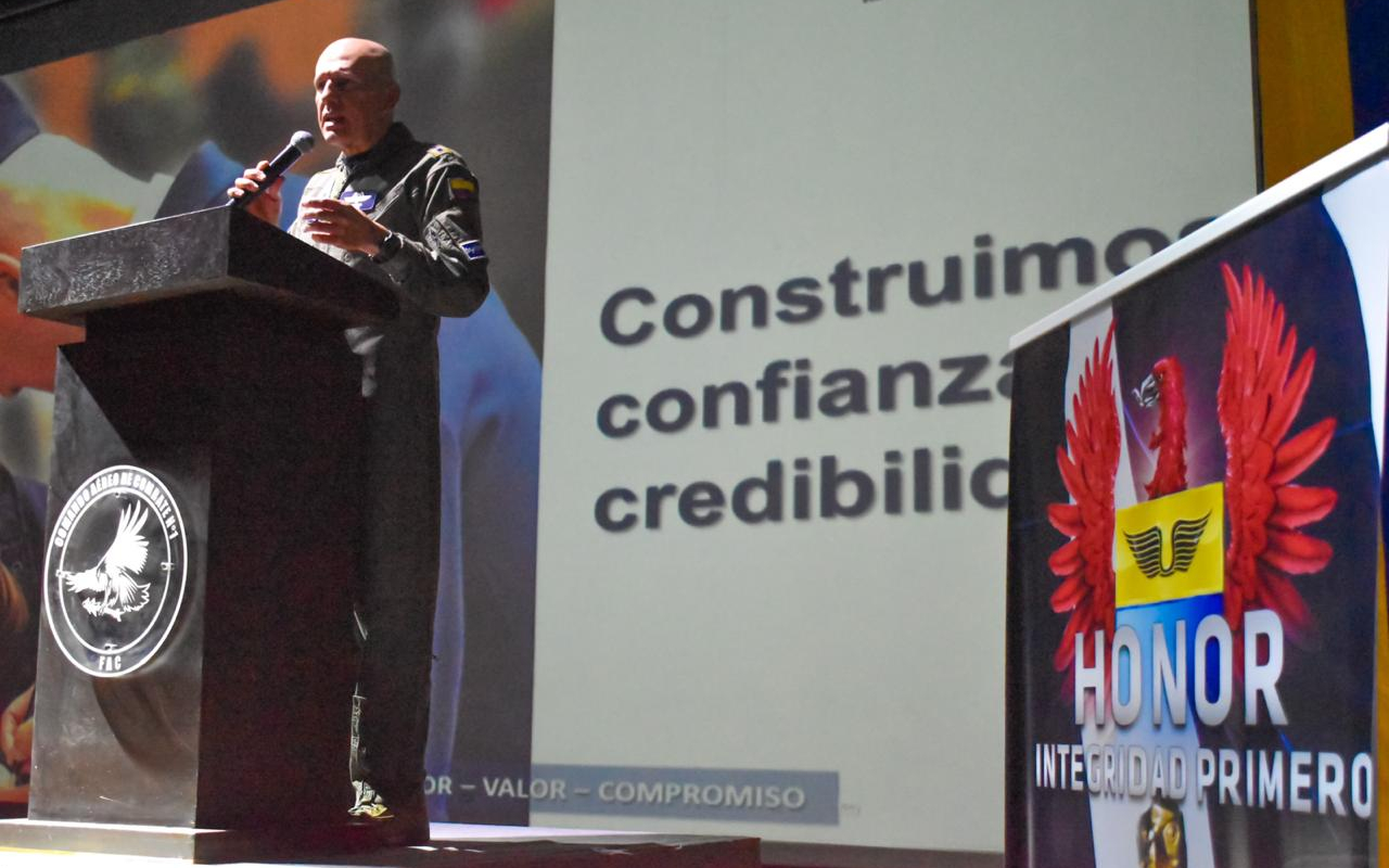 “Integridad Primero”, campaña de principios y valores dirigida a los integrantes de la Fuerza Aérea Colombiana 