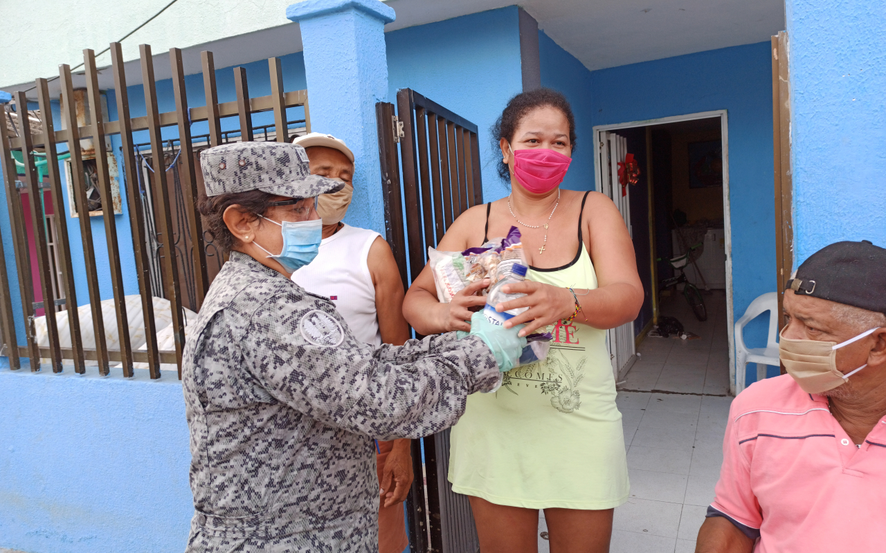 Liderazgo, servicio y amor por la patria 