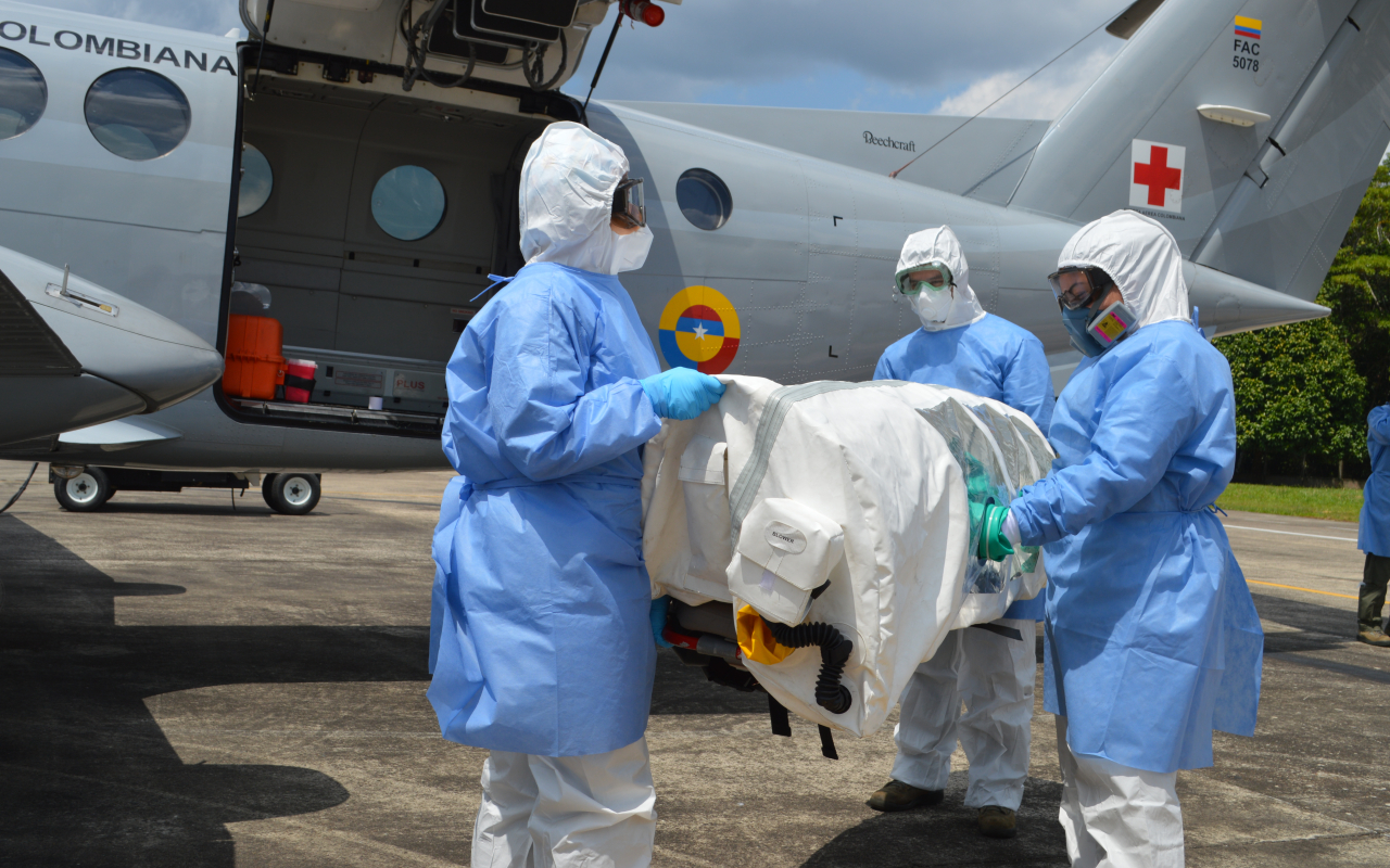 Continúan los traslados aeromedicos en aviones de su Fuerza Aérea Colombiana en el Amazonas