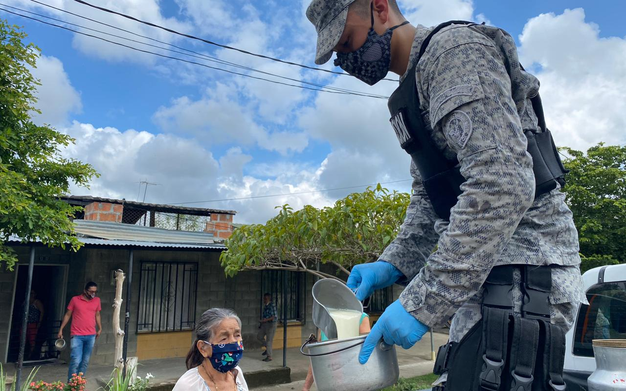 Ayudas humanitarias, constante labor del CACOM-1 con los habitantes del Magdalena Centro