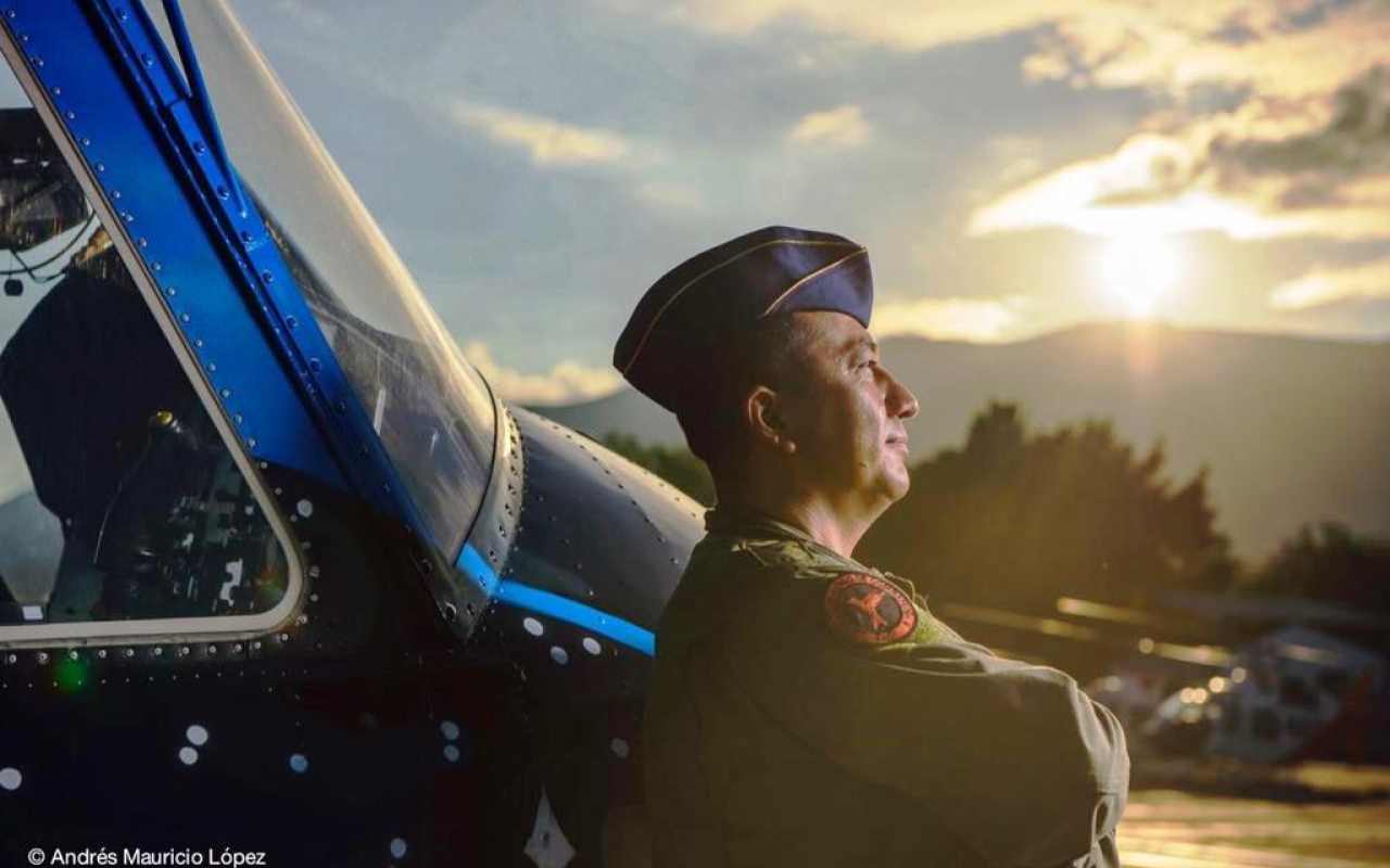 Coronel Camacho, un militar  con un corazón “pixelado”.