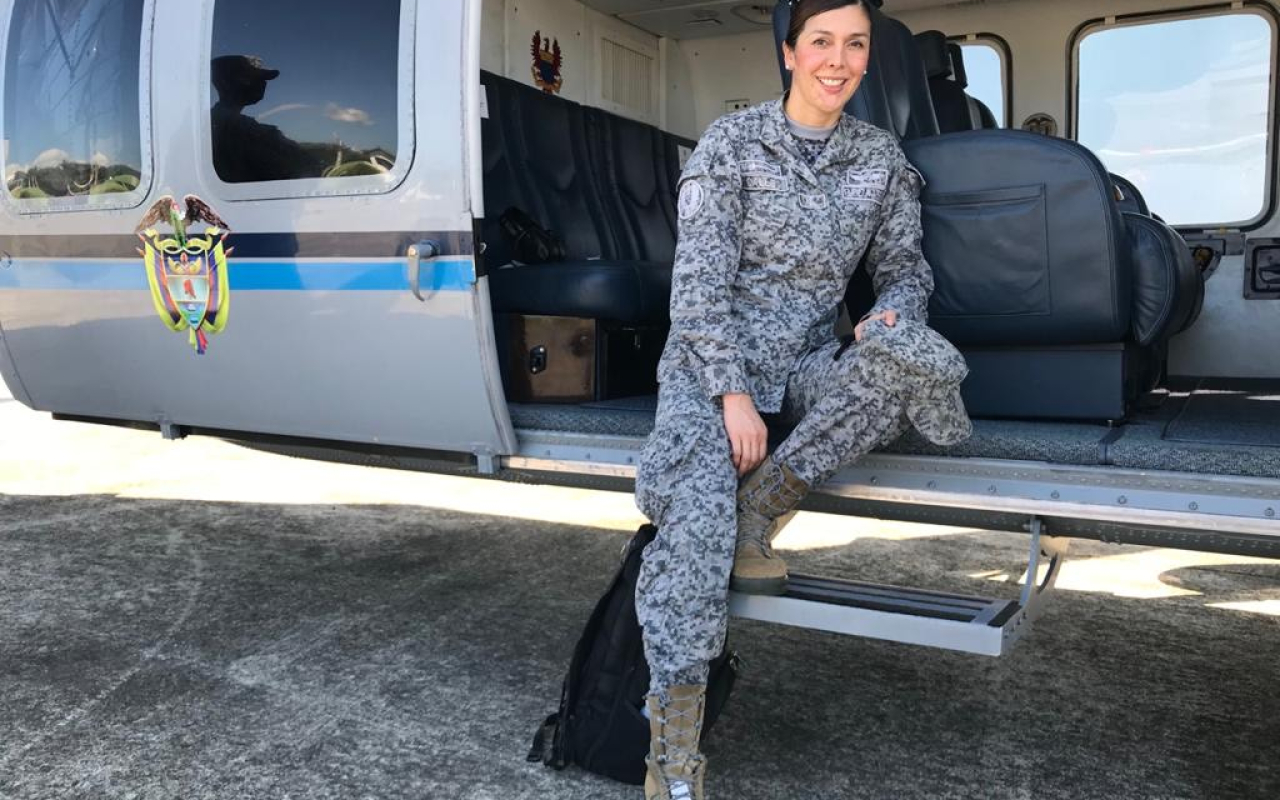 Mayor María Calle, primera mujer Comandante del Escuadrón Técnico del GACAS