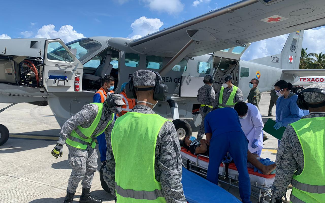 Incremento en operaciones de traslados aeromédicos y entrega de ayudas humanitarias por parte del GACAR