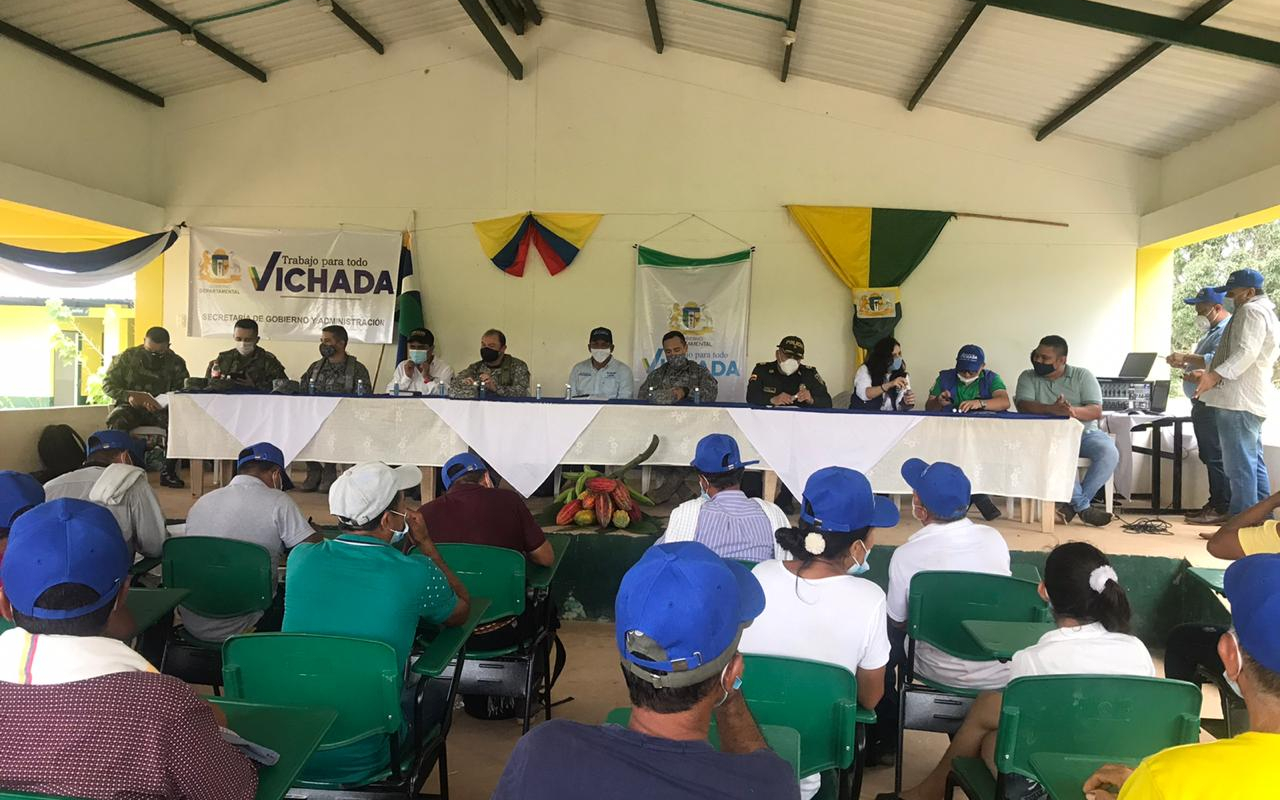 En Güerima: Fuerzas Militares y Policía Nacional asisten a Consejo Comunitario