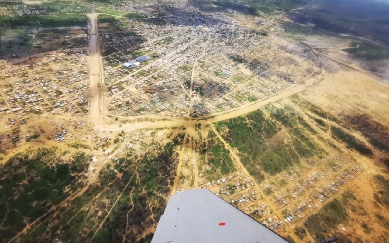 La Fuerza Aérea apoya las labores de monitoreo por inundaciones en Uribia