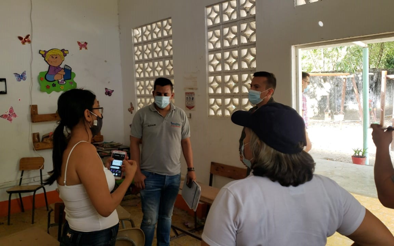 Escuelas de Tocaima fueron visitadas por su Fuerza Aérea Colombiana