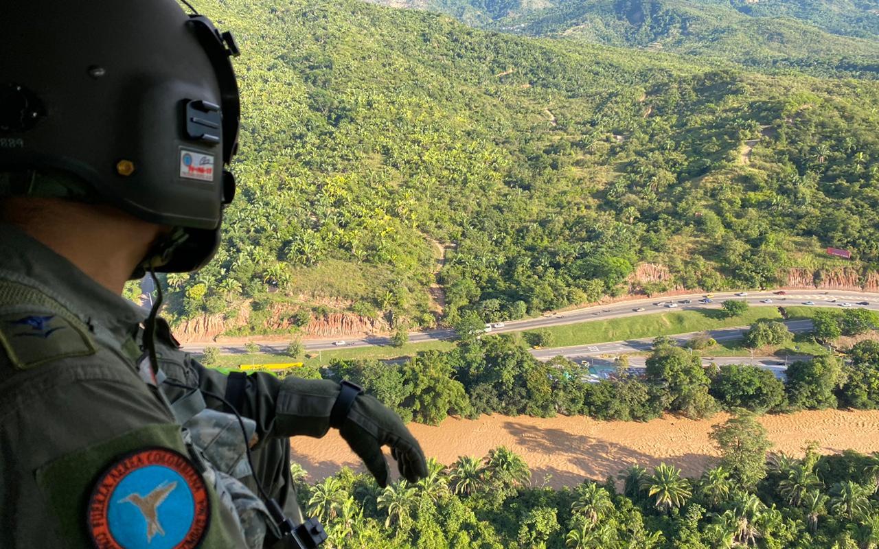 Tripulaciones del CACOM 4 brindan seguridad desde el aire en estas festividades