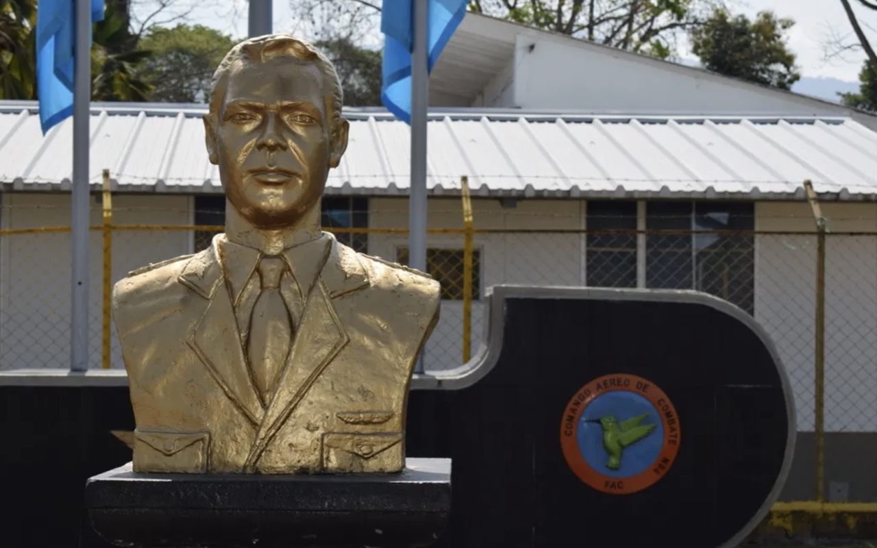 CACOM 4 celebra 67 años cumpliéndole al país