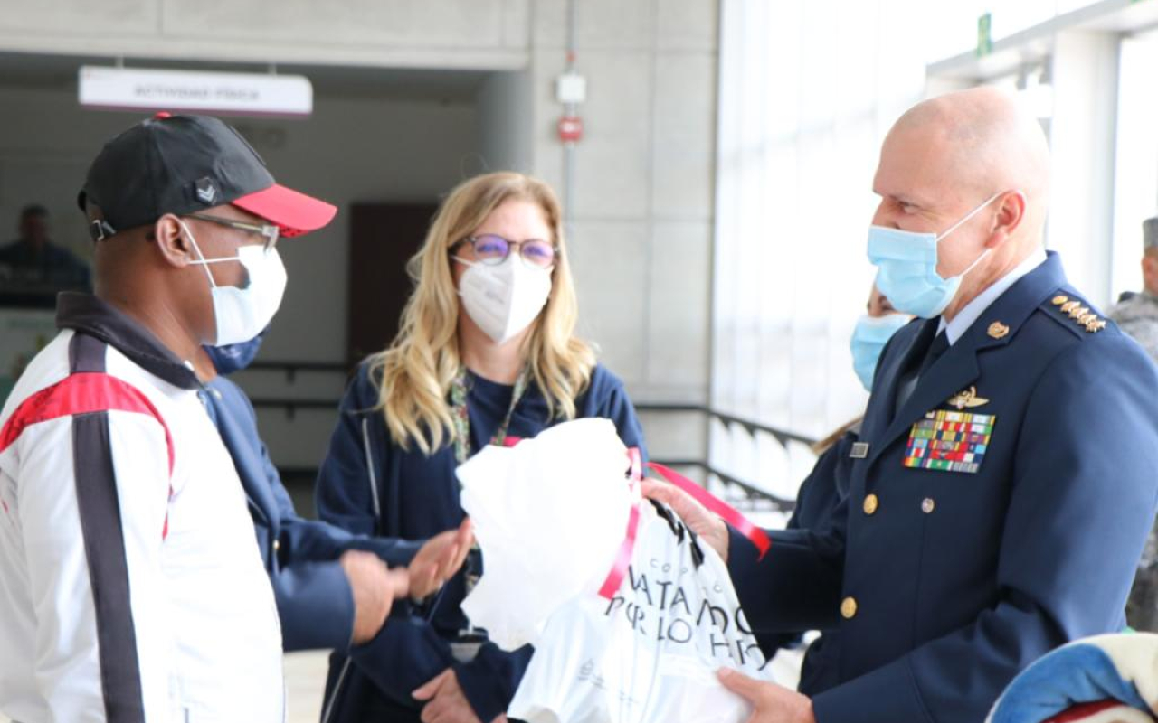 Celebración navideña para soldados en rehabilitación, fue acompañada por el Comandante de la Fuerza Aérea