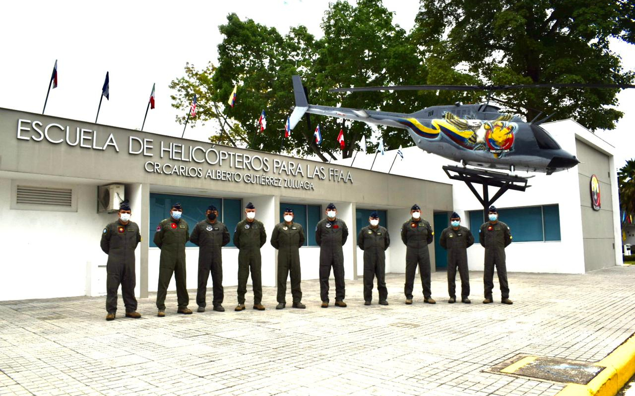 Comandante de la Fuerza Aérea de Guatemala visita el CACOM 4