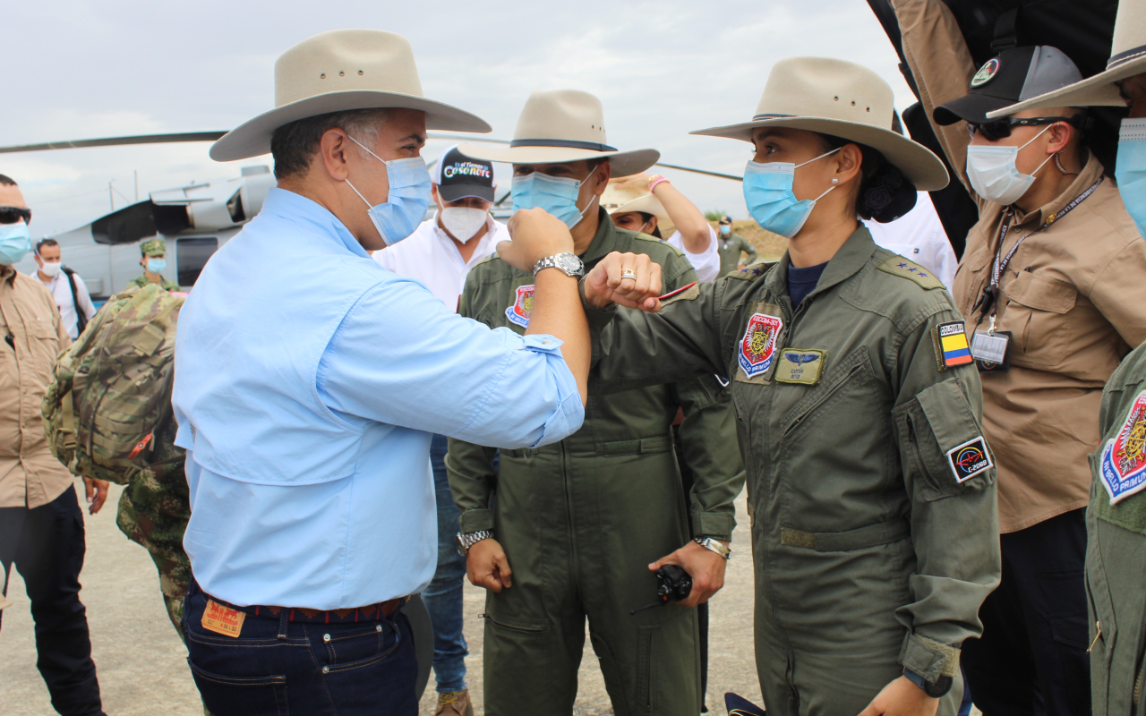  Presidente Iván Duque, recibe sombrero insignia del Casanare