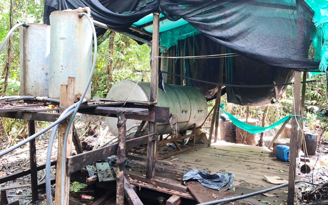 Destruido laboratorio para la producción de estupefacientes y semisumergible en Mosquera, Nariño