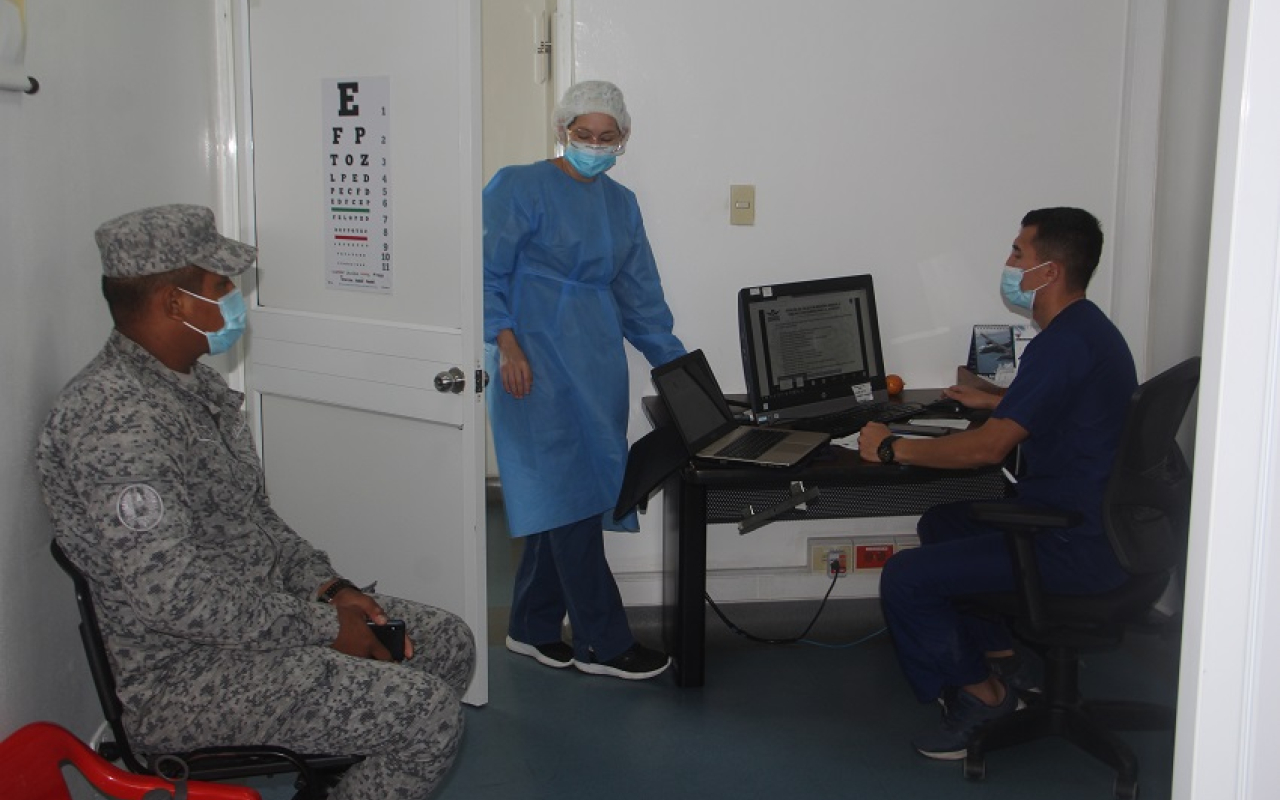 Los retos en el Caribe para el personal médico de la Fuerza Aérea