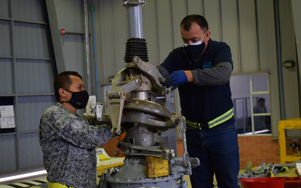 Su Fuerza Aérea Colombiana abre convocatoria de empleo para personal civil 