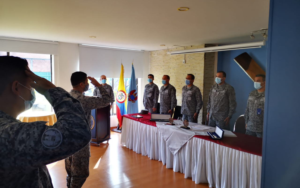 Suboficiales de la Fuerza Aérea Colombiana son capacitados como Inspector Técnico 