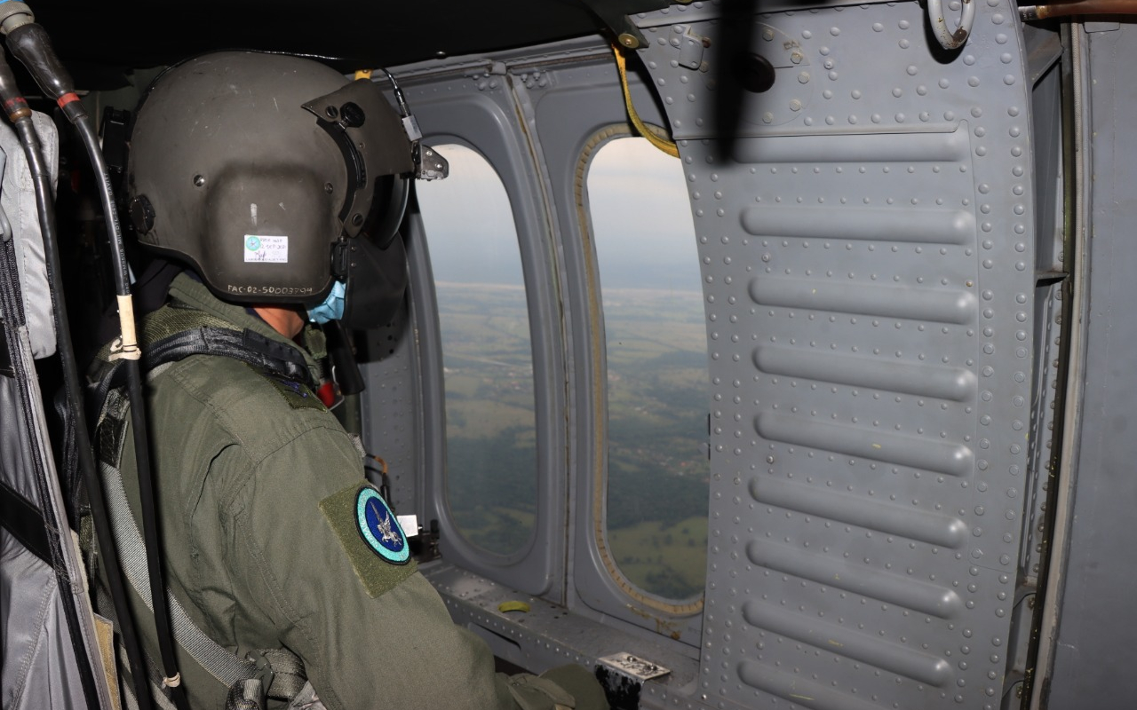 Con operación aérea se mantiene la vigilancia en sitios de especial protección y vías principales del Meta