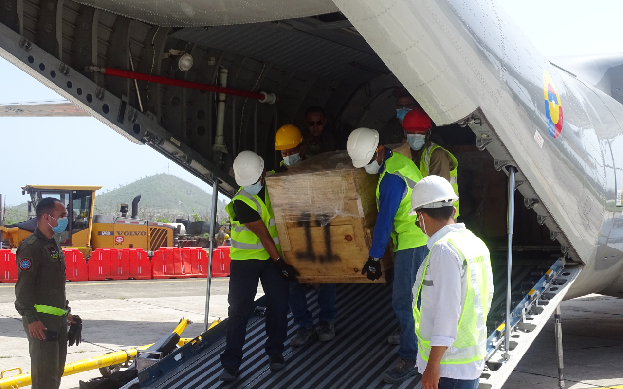 Fuerza Aérea transportó planta desalinizadora hacia Providencia